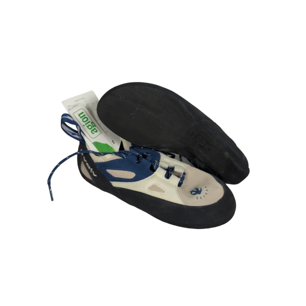 Evolv Skyhawk Women's Sz 9 Climbing Shoes